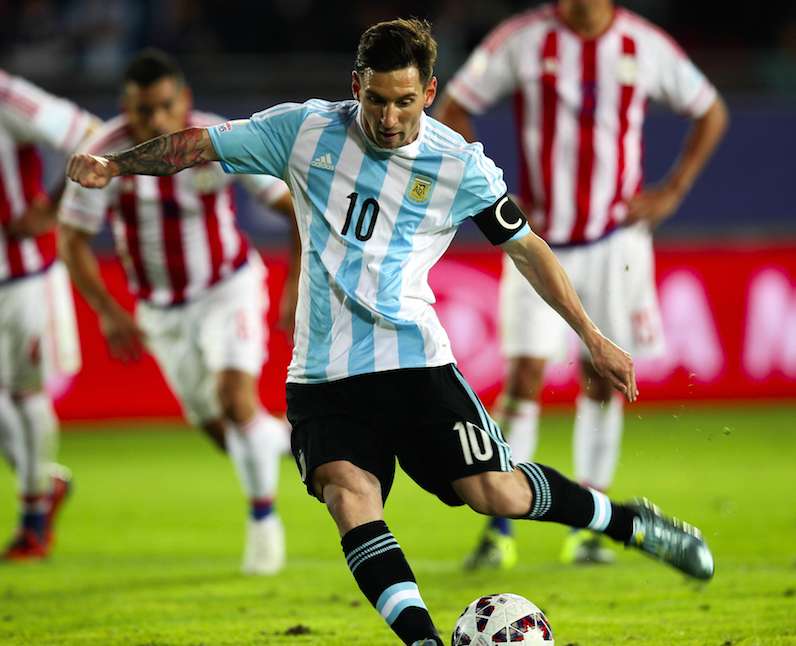 Messi a mal à son Argentine