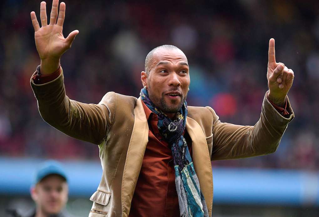 Mais où es-tu passé, John Carew ?