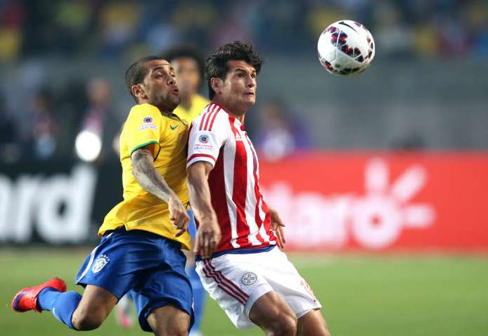 Daniel Alves prône la continuité