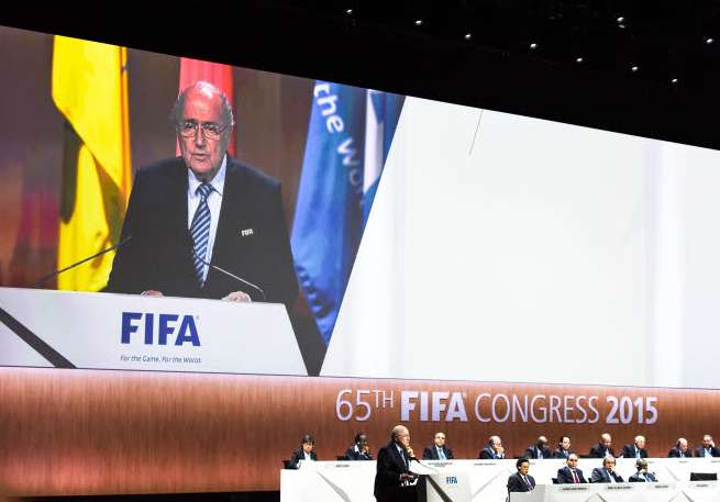 Blatter ne sera pas à la finale du Mondial féminin