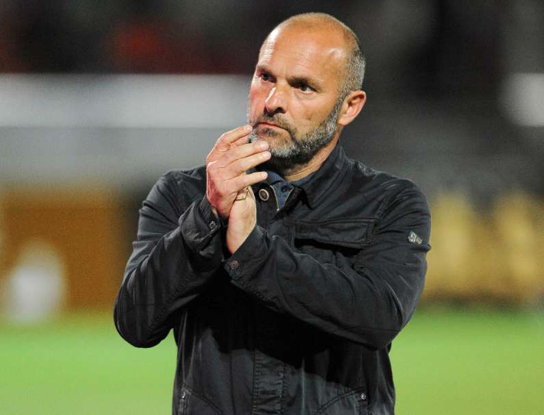 Les Dupraz mis à pied