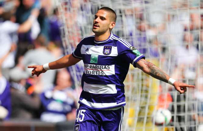 Mitrovic veut aller au Benfica