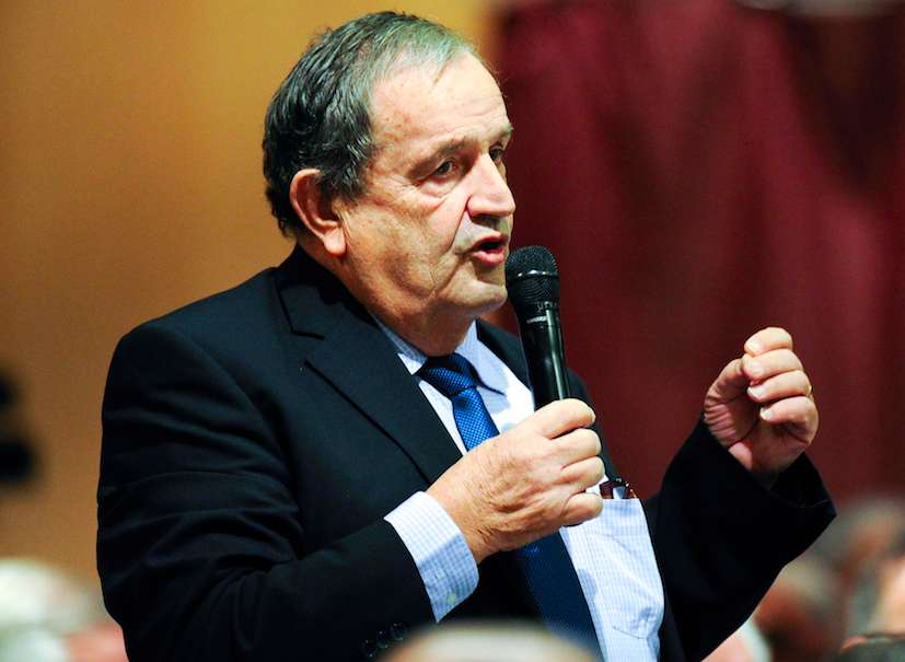 Duchaussoy favorable à des barrages pour la remontée