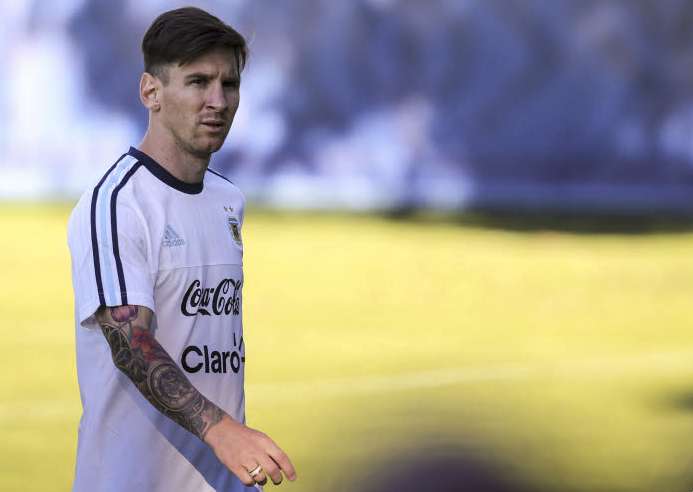 Messi passe le cap des 100 sélections