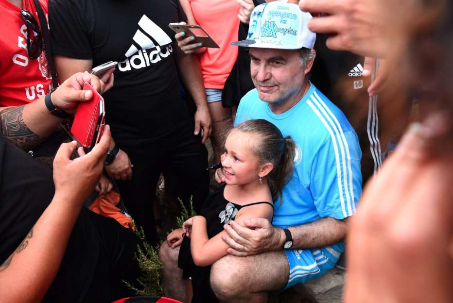 Photo : Bielsa fait le show