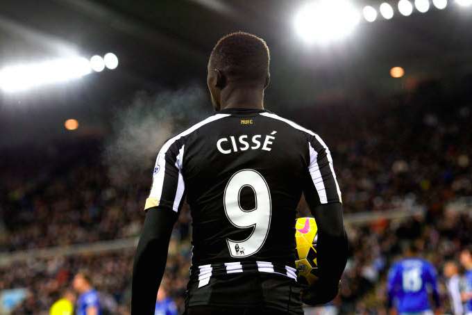 The Sun se paye (encore) Papiss Cissé