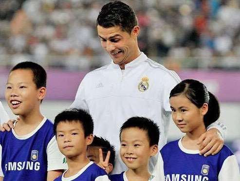 Les enfants chinois fans de Ronaldo