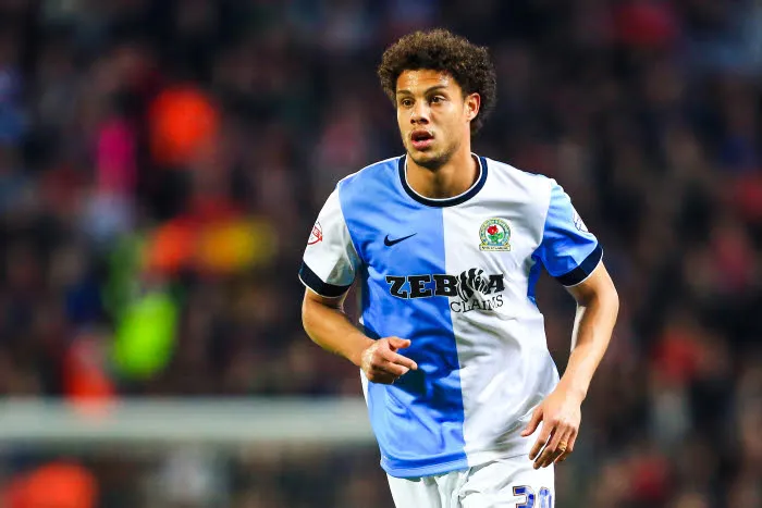 Encore un Français à Aston Villa