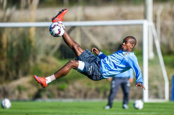 Triaud : «<span style="font-size:50%">&nbsp;</span>Aucune offre d&rsquo;Aston Villa pour Rolan !<span style="font-size:50%">&nbsp;</span>»