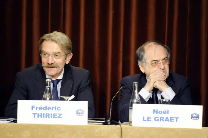 Combat de coqs au sommet du football français