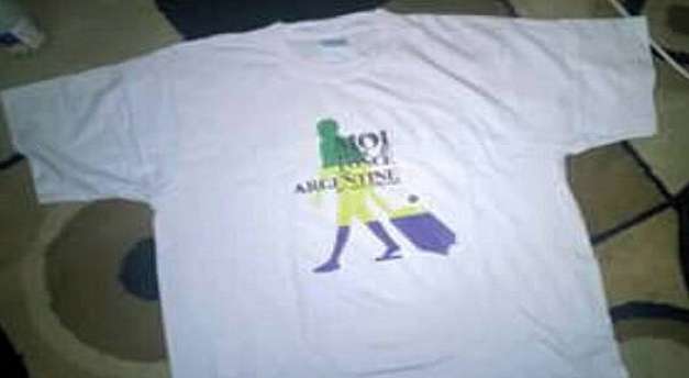 Gabon : le tee-shirt moquant Messi est interdit