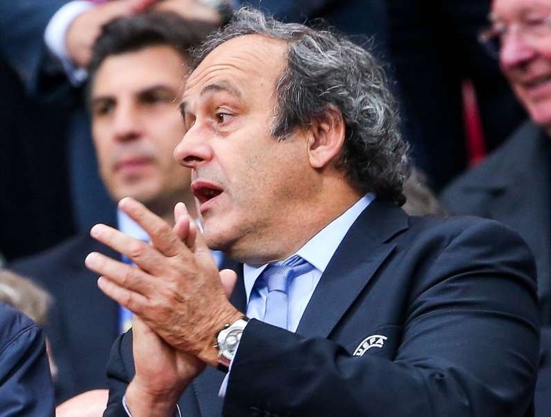 La FIFA va enquêter sur le «<span style="font-size:50%">&nbsp;</span>dossier Platini<span style="font-size:50%">&nbsp;</span>»