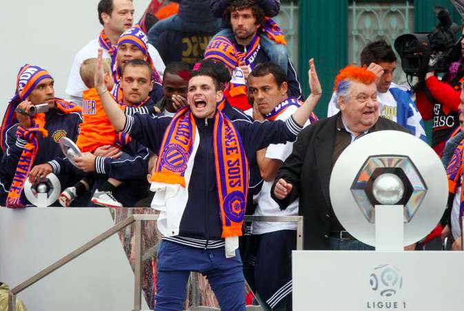 Nicollin : «<span style="font-size:50%">&nbsp;</span>Cabella au-dessus de Thauvin<span style="font-size:50%">&nbsp;</span>»