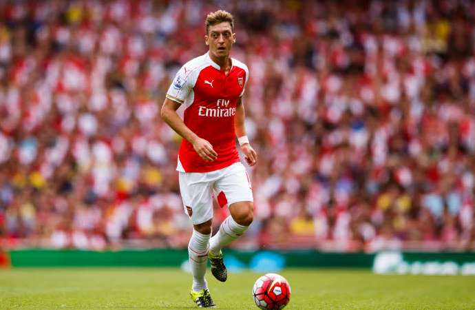 Özil confiant pour le match contre Liverpool