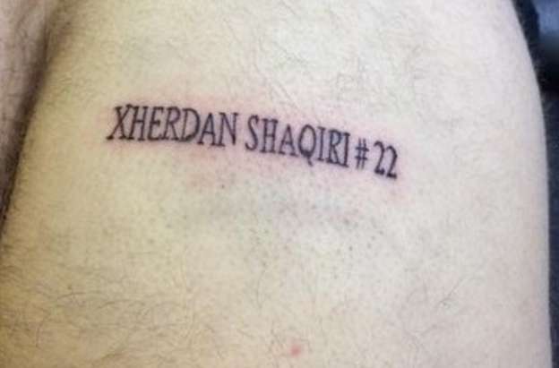 Un fan de Stoke se tatoue Shaqiri sur la fesse