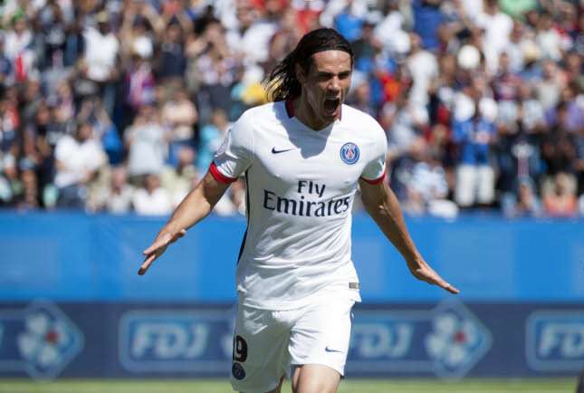 Mboma préfère Cavani à Benzema
