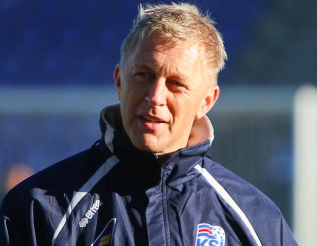 Hallgrimsson : «<span style="font-size:50%">&nbsp;</span>On plane !<span style="font-size:50%">&nbsp;</span>»