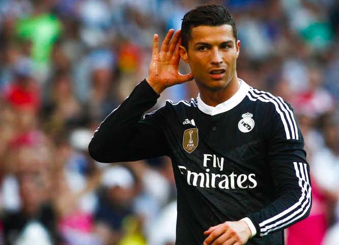 Cristiano Ronaldo toucherait plus de 230 000 euros par tweet publicitaire