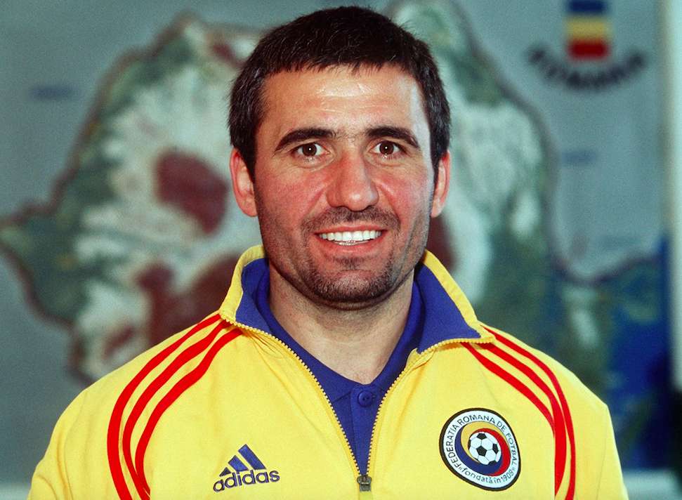 Hagi : «<span style="font-size:50%">&nbsp;</span>Je devais être le successeur de Maradona au Napoli<span style="font-size:50%">&nbsp;</span>»