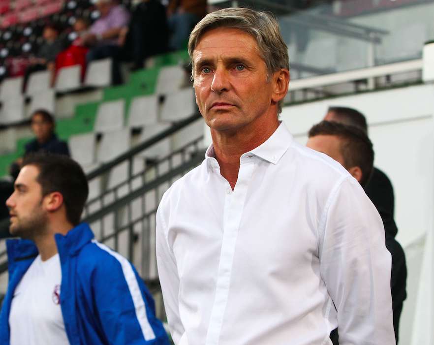 Corruption : Riga riposte face au Standard