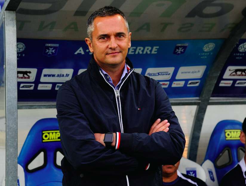 Le coach d&rsquo;Auxerre suspendu 10 mois
