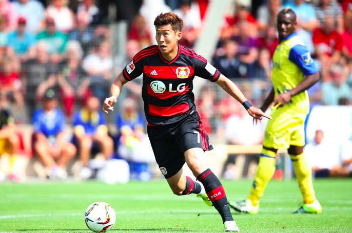 Son Heung-min et les voitures rouges