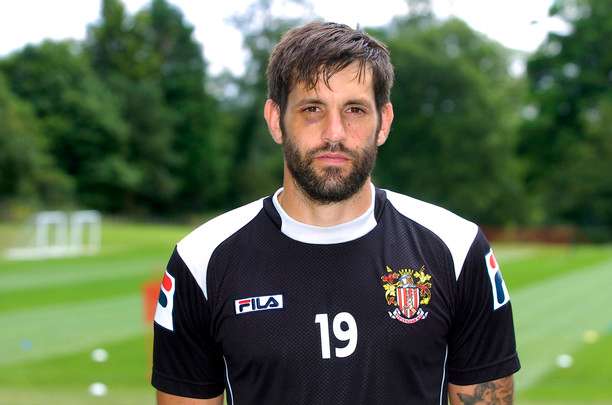 Dean Wells, hooligan repenti