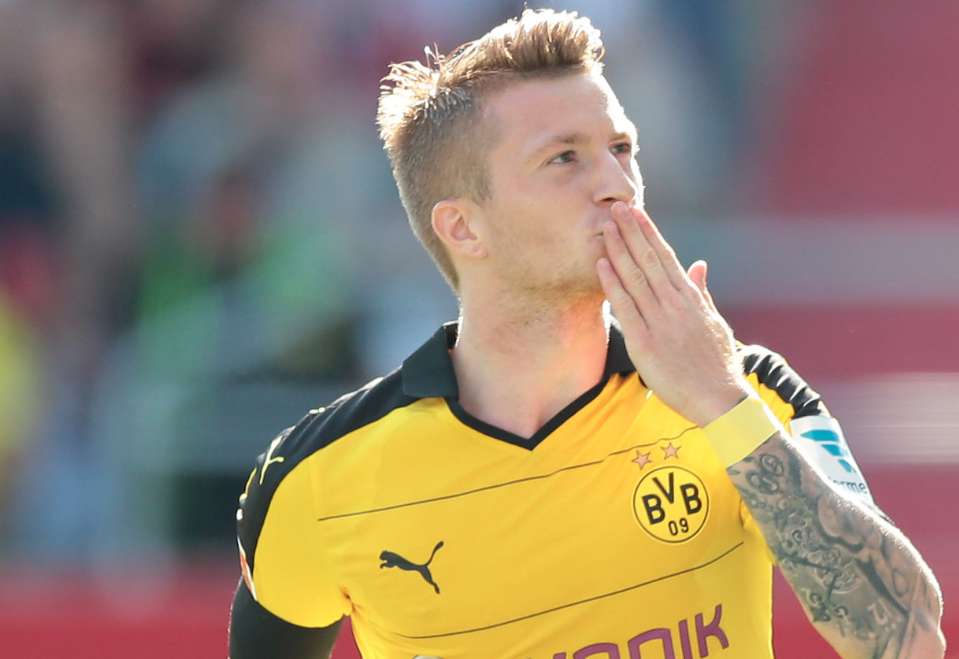 Dortmund s'éclate, Southampton éclate