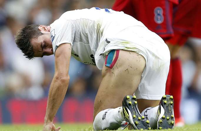 Faut-il avoir un gros boule pour bien jouer au foot ?