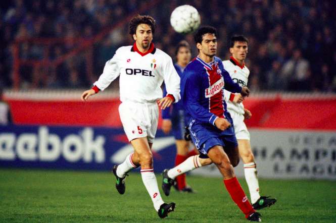 Costacurta : «<span style="font-size:50%">&nbsp;</span>Balotelli, ni un leader, ni un champion<span style="font-size:50%">&nbsp;</span>»