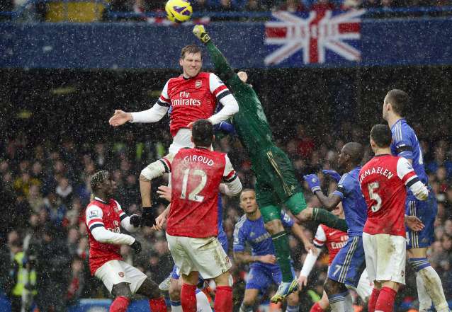 Mertesacker remercie Cech