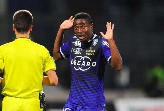 Bastia insiste pour Kamano