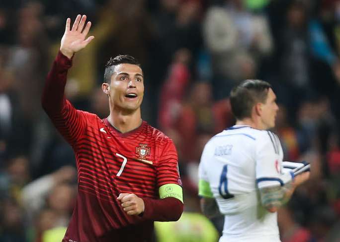 CR7 salue Fernando Santos