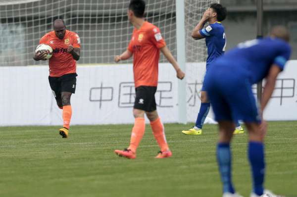 Brice Jovial : « J&rsquo;ai ouvert un resto italien en Chine »