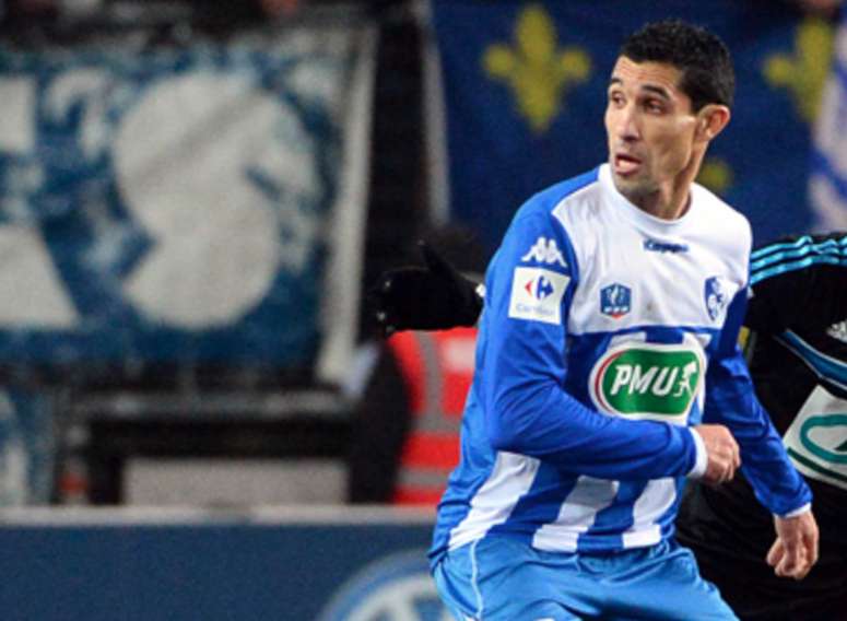 Nassim Akrour passe les 100 buts
