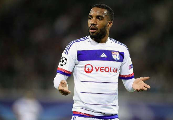 Lacazette a été «<span style="font-size:50%">&nbsp;</span>blessé<span style="font-size:50%">&nbsp;</span>» par Aulas