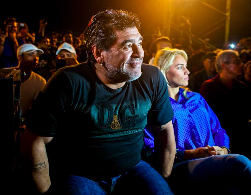 Maradona : «<span style="font-size:50%">&nbsp;</span>Je donnerais un bras pour jouer avec Tévez<span style="font-size:50%">&nbsp;</span>»