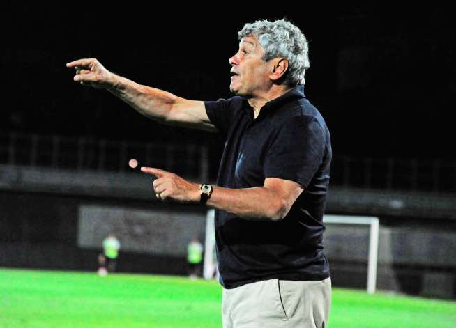 Lucescu : «<span style="font-size:50%">&nbsp;</span>Nous ne pouvons pas rivaliser<span style="font-size:50%">&nbsp;</span>»