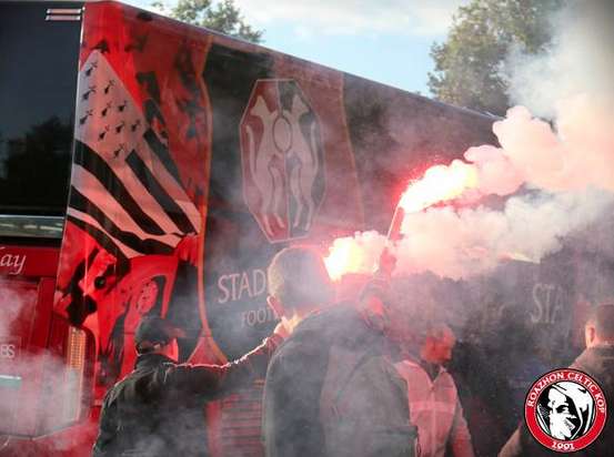 Boutonnet porte plainte pour une banderole