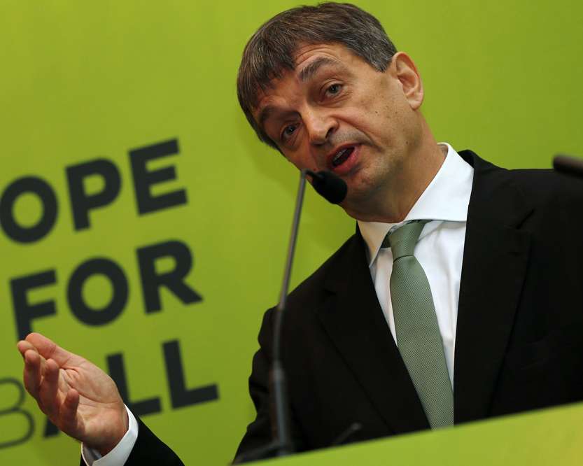 Champagne : «<span style="font-size:50%">&nbsp;</span>Je ne critiquerai personne<span style="font-size:50%">&nbsp;</span>»