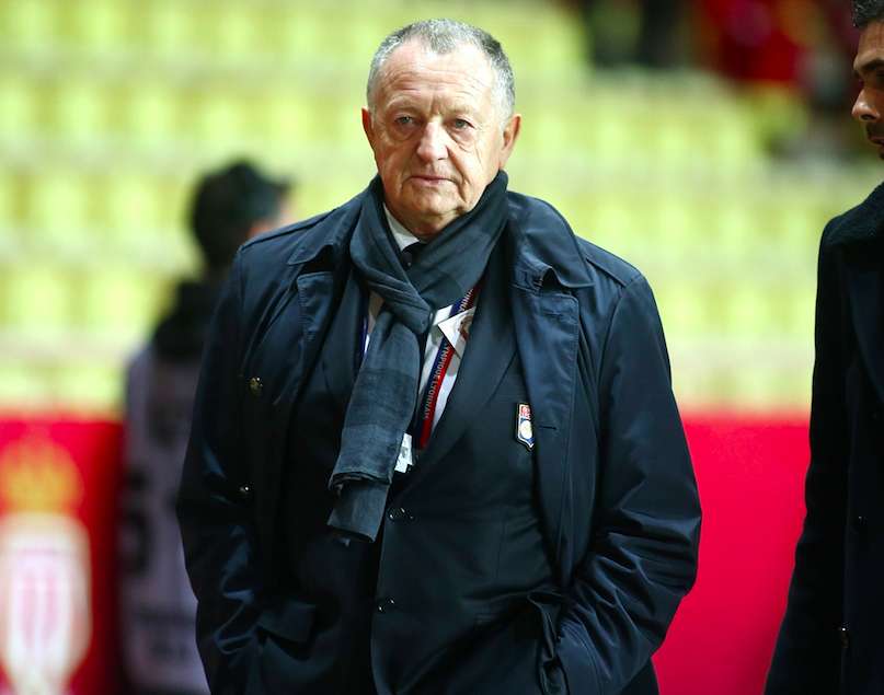 Aulas, les médias et le vestiaire lyonnais