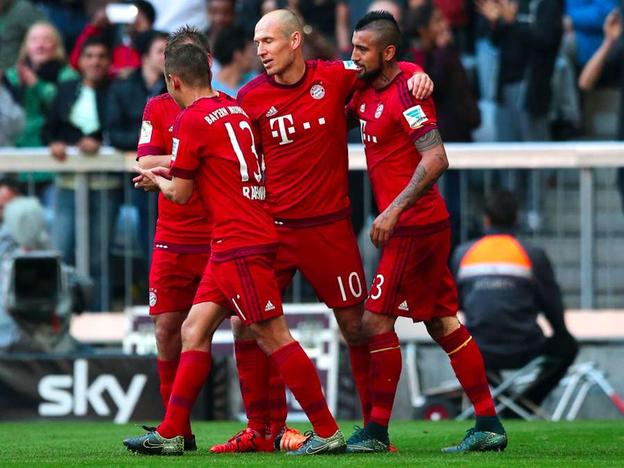 1000e victoire pour le Bayern, Aubameyang voit triple