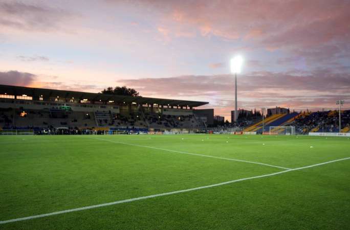 Arles-Avignon en DHR