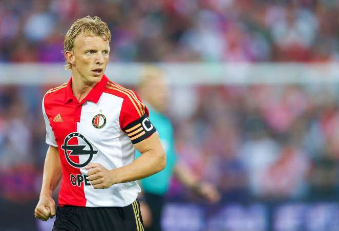 ​Kuyt plante un triplé et égale Van Basten