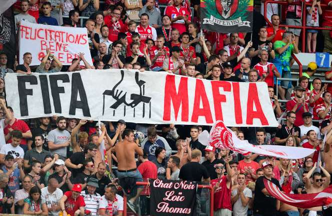 Deux dirigeants lourdement sanctionnés