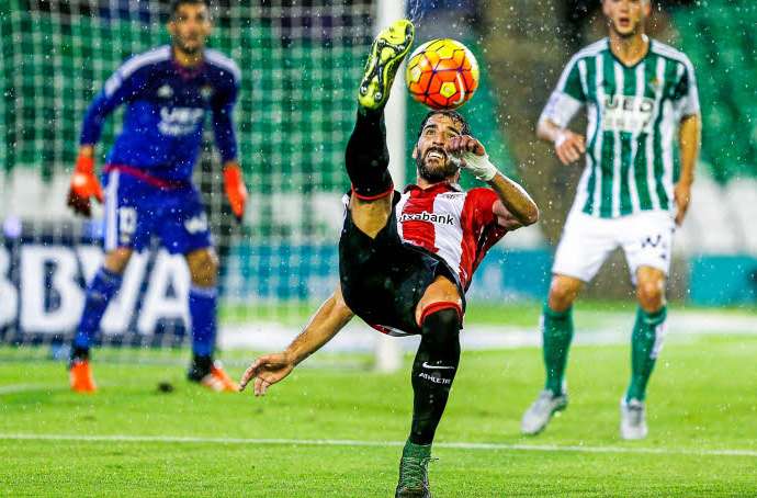 Barça et Real engrangent, Bilbao montre les muscles