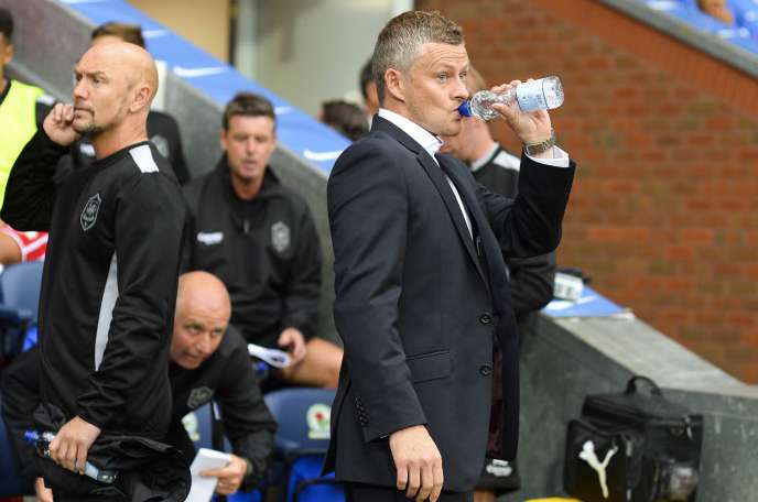 Solskjær : «<span style="font-size:50%">&nbsp;</span>Rooney performerait mêmes aux buts…<span style="font-size:50%">&nbsp;</span>»