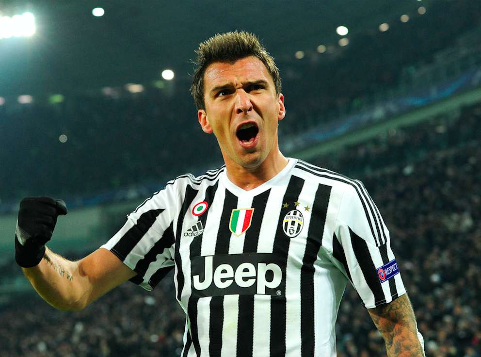 La Juve se qualifie et passe en tête