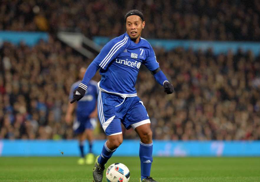 Ronaldinho : «<span style="font-size:50%">&nbsp;</span>Neymar est le meilleur joueur du monde<span style="font-size:50%">&nbsp;</span>»