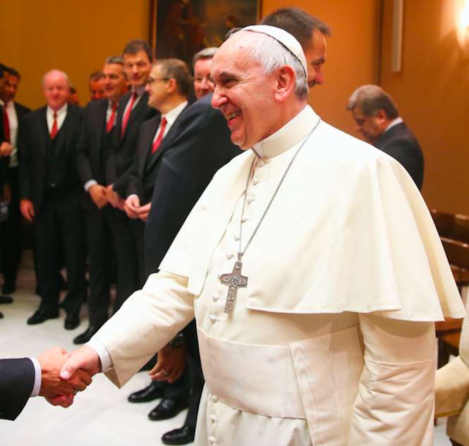 Le pape organise un match pour la paix